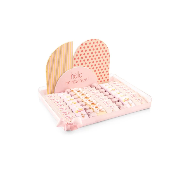 صينية بلكسي بيبي بوي مع شوكولاتة مصممة خصيصاً لمولود جديد بنت